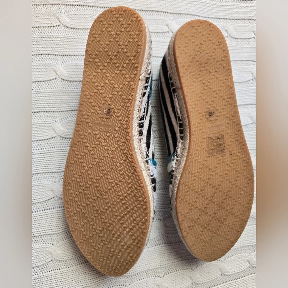 Gucci Lillibeth Pony Style Espadrilles Black & White Stripe‎ Resortwear Size 39